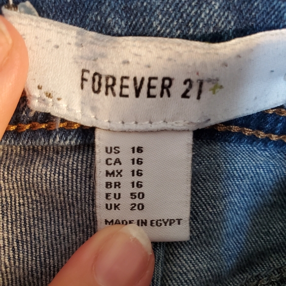 Forever 21 Plus Medium Wash Skinny Jeans - Picture 2 of 4